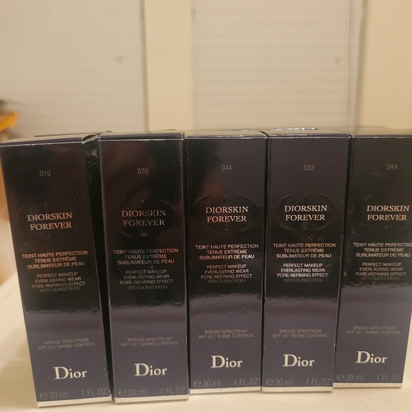 033  Diorskin Forever Teint Haute Perfection Matte Foundation SPF35 30ml… - Picture 2 of 4